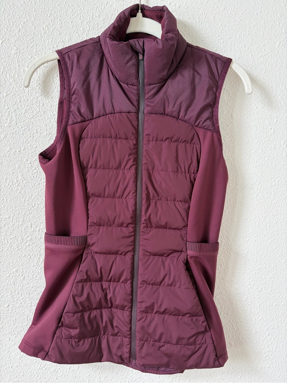Lululemon Down For It All Vest Dark Adobe Size 4 Run Outdoors Sporty Gorpcore